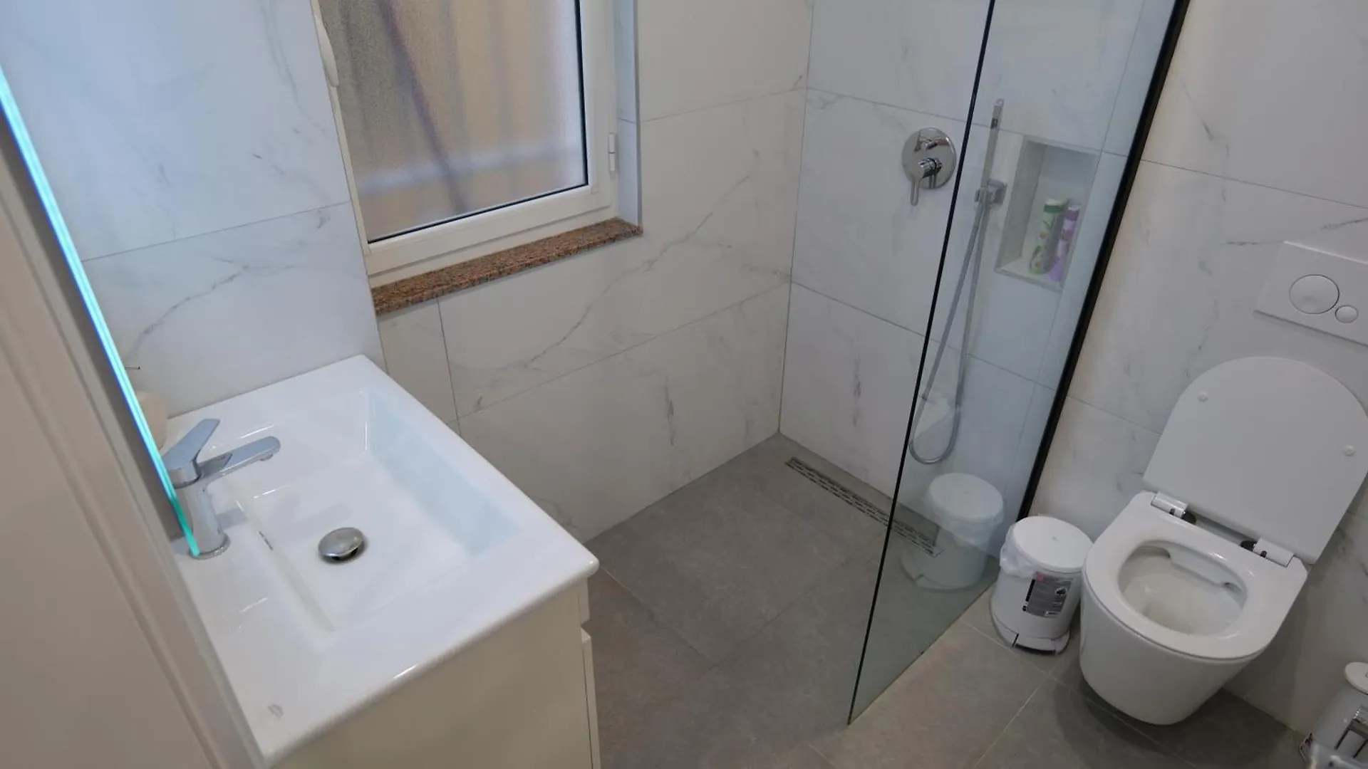 Kristi Apartments 01 Tirana